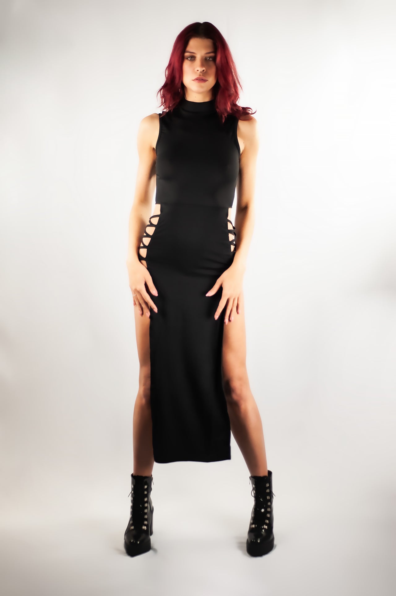 Robe bandage noire élégante sans manches