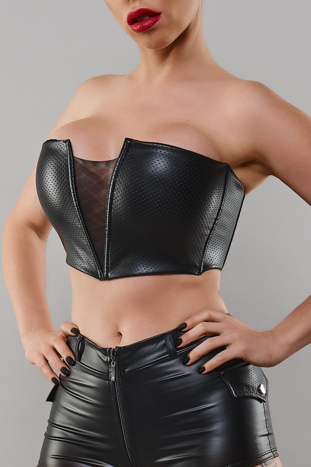 Triangular Front Top